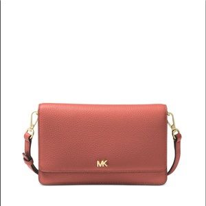 MICHAEL Michael Kors Leather Smartphone Crossbody